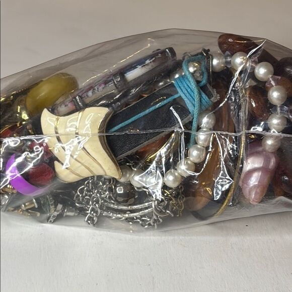 Small Mixed Broken Costume Modern Vintage Jewelry Bag for Crafting - Picture 4 of 6